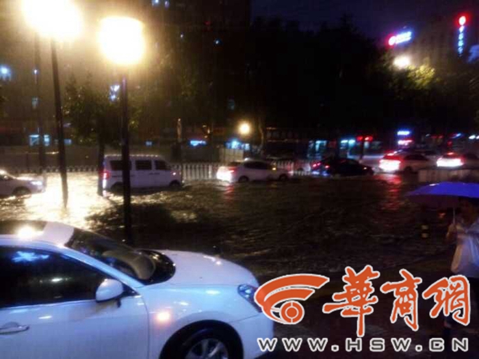 南稍门积水2.jpg