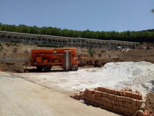 咸阳一红色旅游项目大面积毁林 政府叫停不管用
