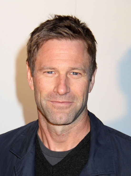 AaronEckhart_R.JPG