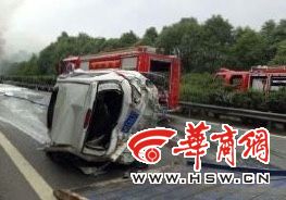京昆高速绵阳段车祸4死20余伤 西安一车主被殃及