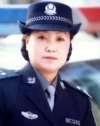 任长霞（1964-2004），女，汉族，河南省睢县人，中共党员。生前系河南省登封市公安局党委书记、局长。