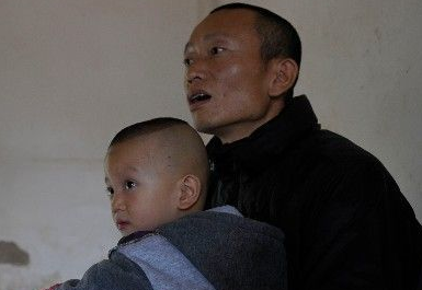 蓝田男子身患肝癌希望得到帮助 曾为母治病花光所有积蓄