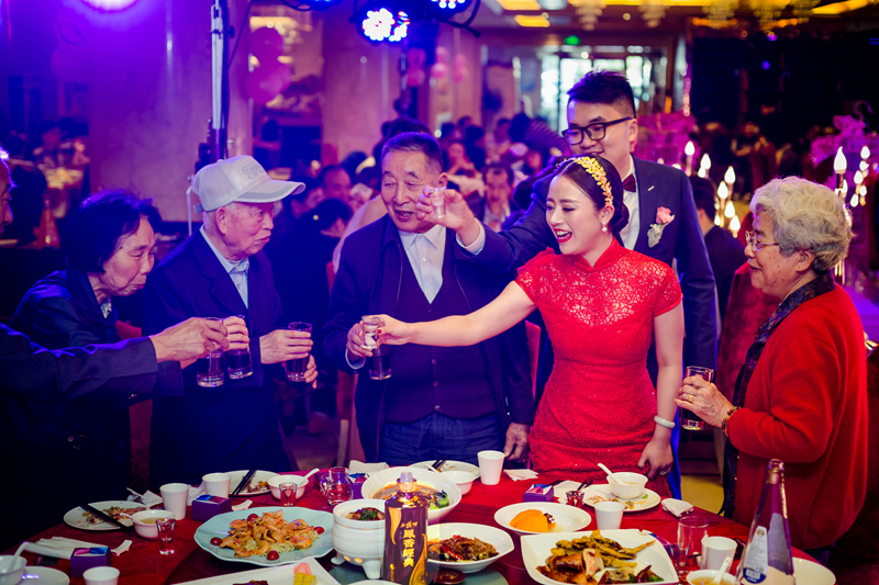 147814293922672412.jpg 《喜酒》李世平 一等奖.jpg