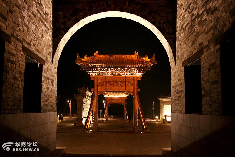 白鹿原影视城夜景