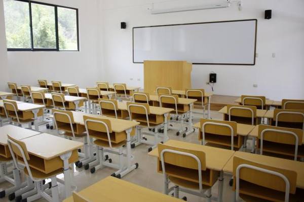 何塞·玛利亚小学教室