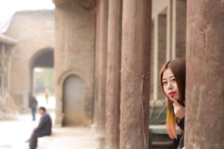 【消失的乡镇】杨盼带你看《百鸟朝凤》电影取景地 <wbr>古宅破败令人忧 【消失的乡镇】杨盼带你看《百鸟朝凤》电影取景地 <wbr>古宅破败令人忧