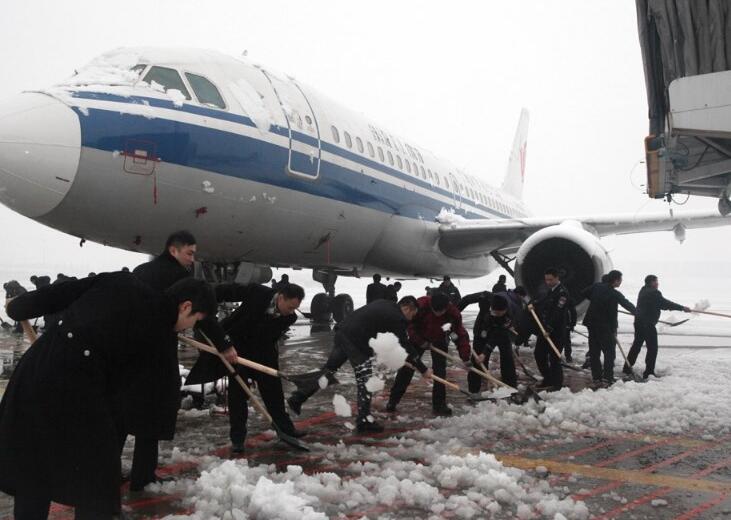 西安迎降雪部分航班受影响 冬季搭机出行看3大提醒