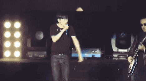 8张杰.gif