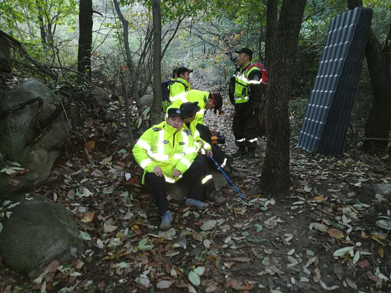 秦岭山下的救援队：和死神赛跑 每年救援六七十人  