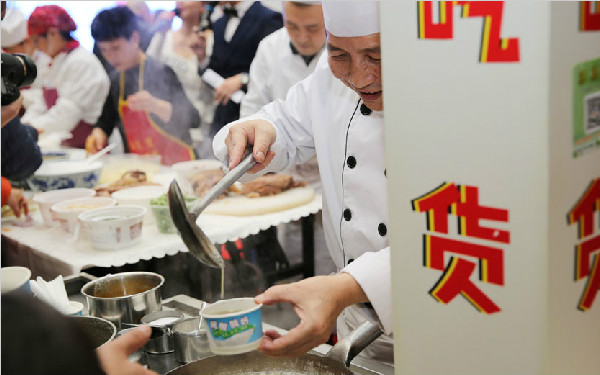 西安吃货好有福 吃货节上免费咥陕西美食