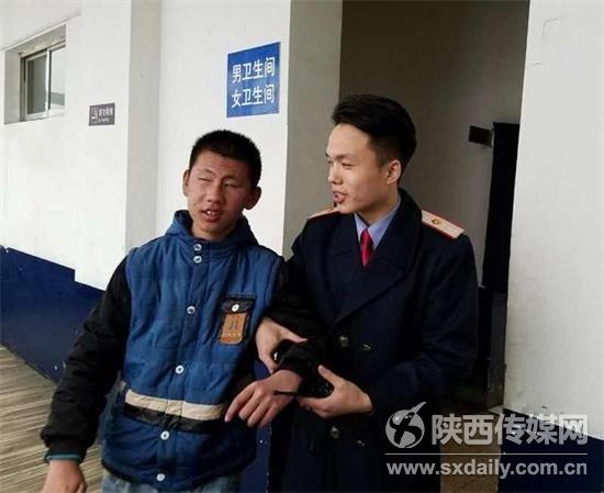  榆林火车站工作人员看护王强