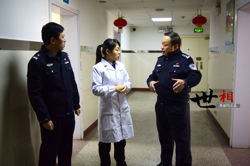 精神病医院工作者的除夕夜 依旧跨过那道三重