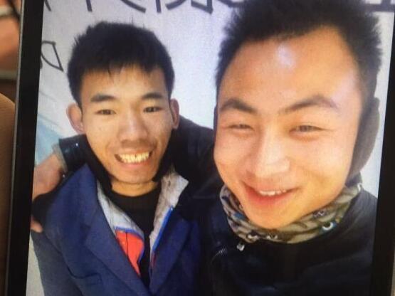 冰天雪地里一智障男走失 幸遇西安好心人收留
