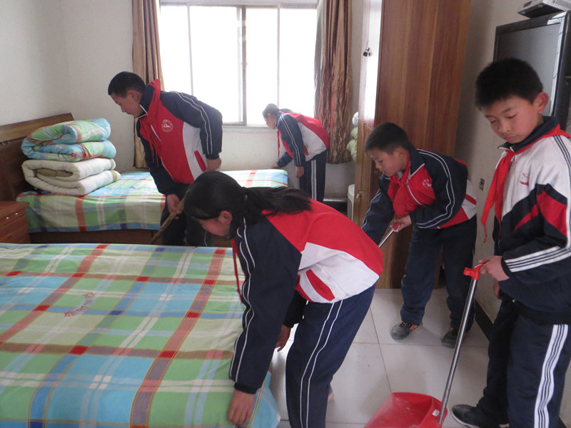 第六小学道德讲堂搬进老年公寓、精神病院和