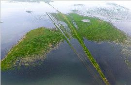 俯瞰中国最大淡水湖鄱阳湖