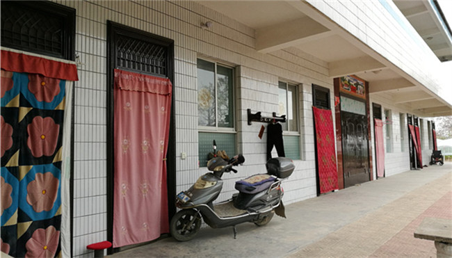 渭南一35.9万建的希望小学 咋成了原村支书私宅