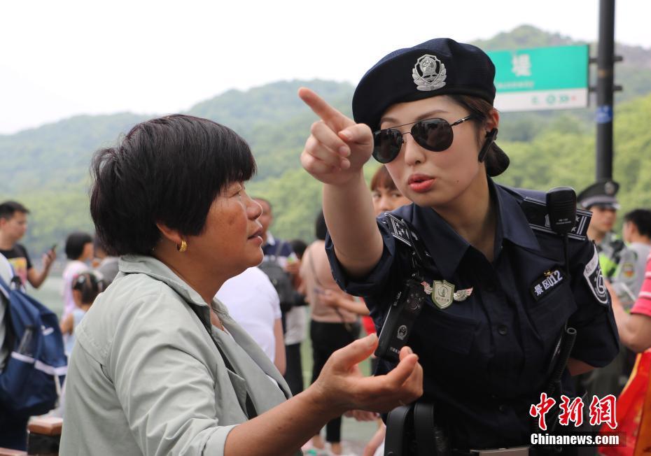 西湖女子巡逻队成西湖景区新名片