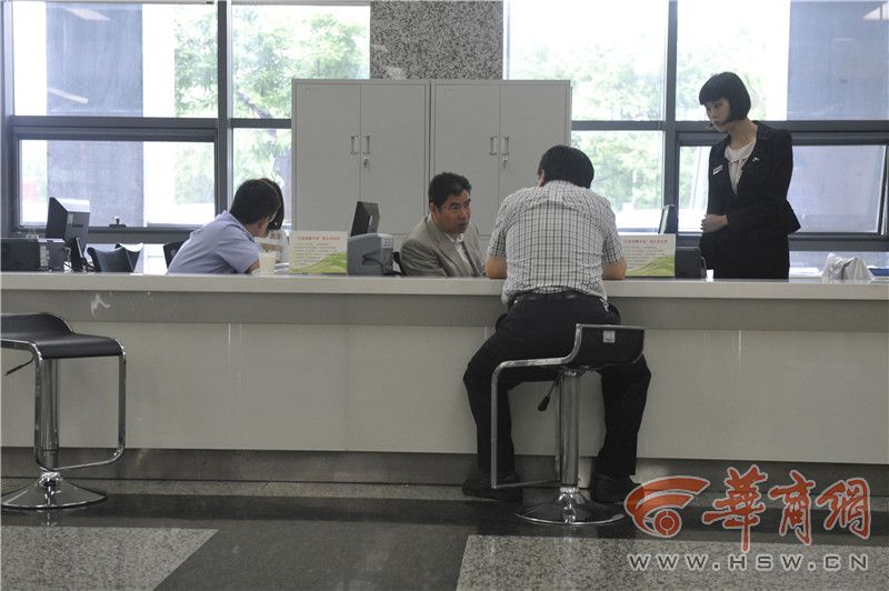 c40pfe9b.jpg 1055540.jpg