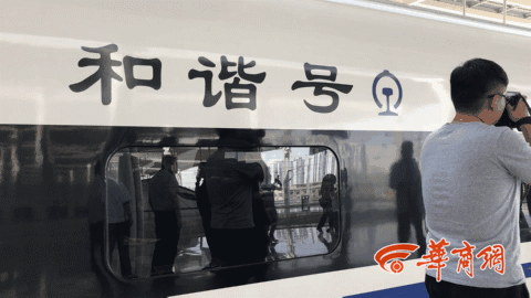1499622847751407453.gif