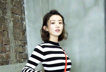 赵丽颖短发新造型俏丽可爱 但鞋还是那双鞋|赵丽颖|短发-大陆_华商网娱乐