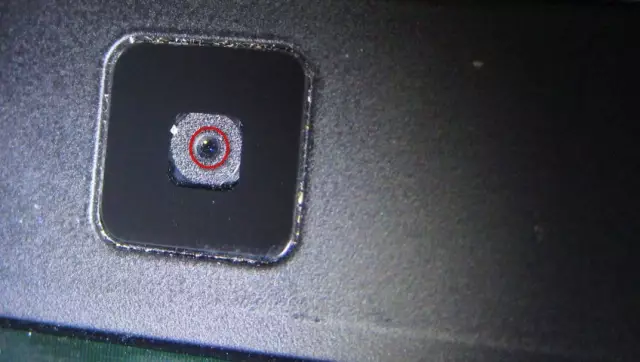 客人酒店刚洗完澡 电脑屏幕直播自己换衣画面