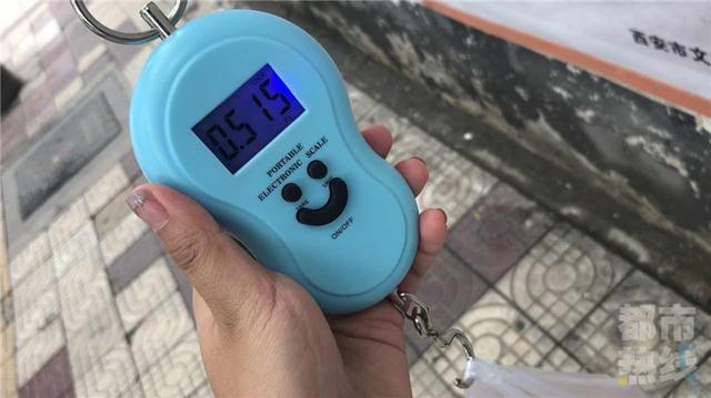 天气转冷糖炒栗子惹人嘴馋 可上秤且得当点心