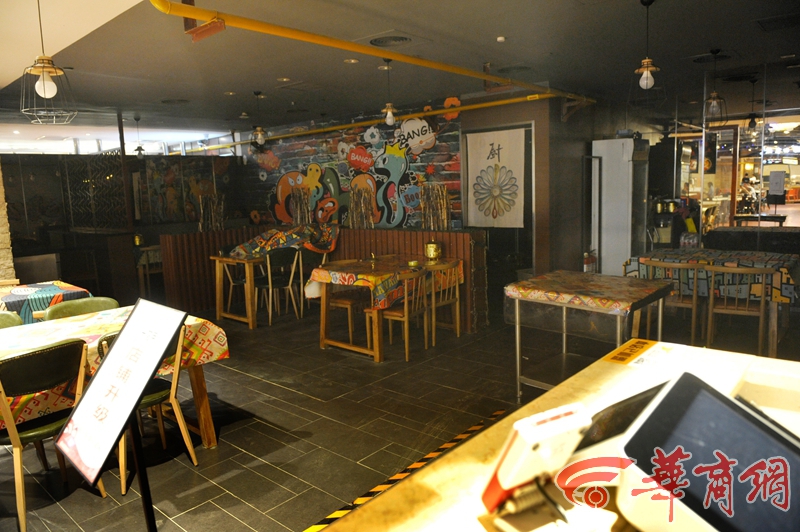 azk3e0d8.jpg 1068850.jpg