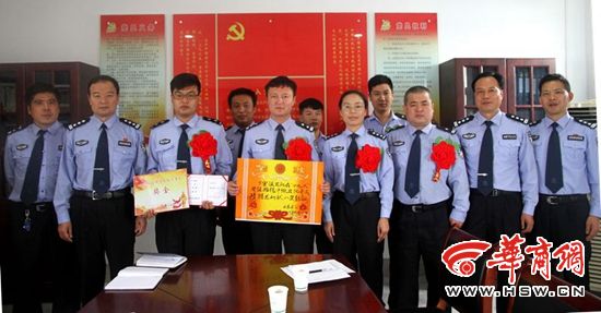 大荔县公安局:战时表彰走基层 安保维稳聚警心