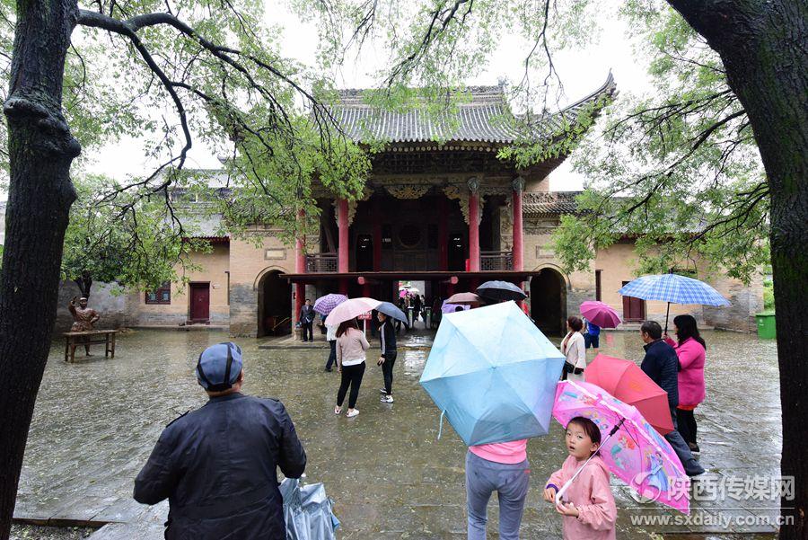 电视剧《那年花开月正圆》尚未播完 周莹故里——泾阳安吴堡乡村游火爆【5】