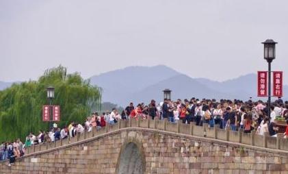 国庆各省旅游收入排行_陕西旅游收入(3)