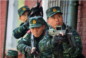 李玉峰：反恐铁拳带兵人