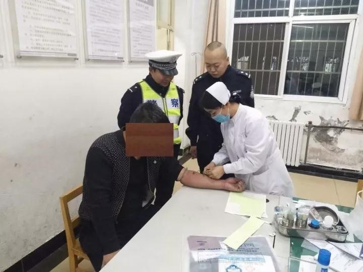 侥幸心理要杜绝 蓝田一晚上连查2例醉驾