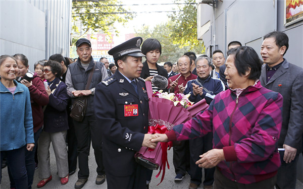 十九大代表汪勇:让十九大精神在基层开花结果