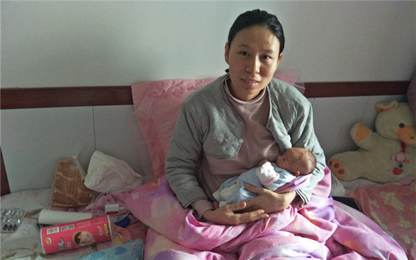 榆林夫妻喜得三胞胎男婴 急救费难住一家人