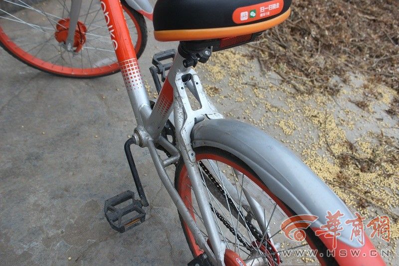 汉中男子破坏摩拜单车电子锁还臧家里_汉中热