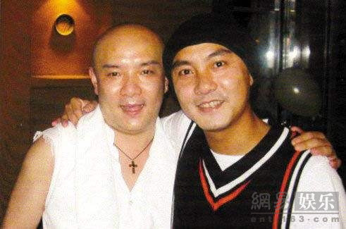 张卫健称弟弟应是无痛苦离开 母亲心情欠佳但