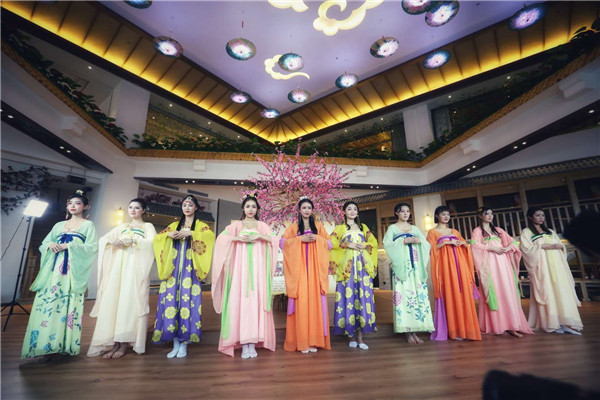 遇见华清盛汤 别样贵妃陪您迎新春|华清-政企资