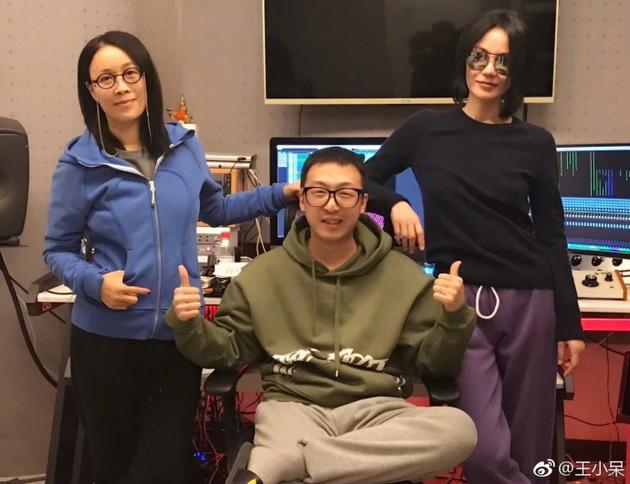 王菲、那英合体录歌