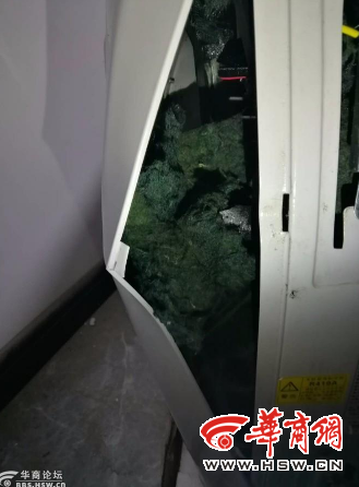 西安一男子315在京东购扬子空调 安装时外机竟