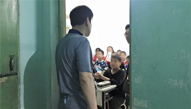西安“领思教育”未见办学许可证 “凌顶教育”有人却不开门