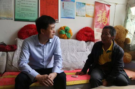 延安市委常委、组织部部长杜金根深入宝塔区调