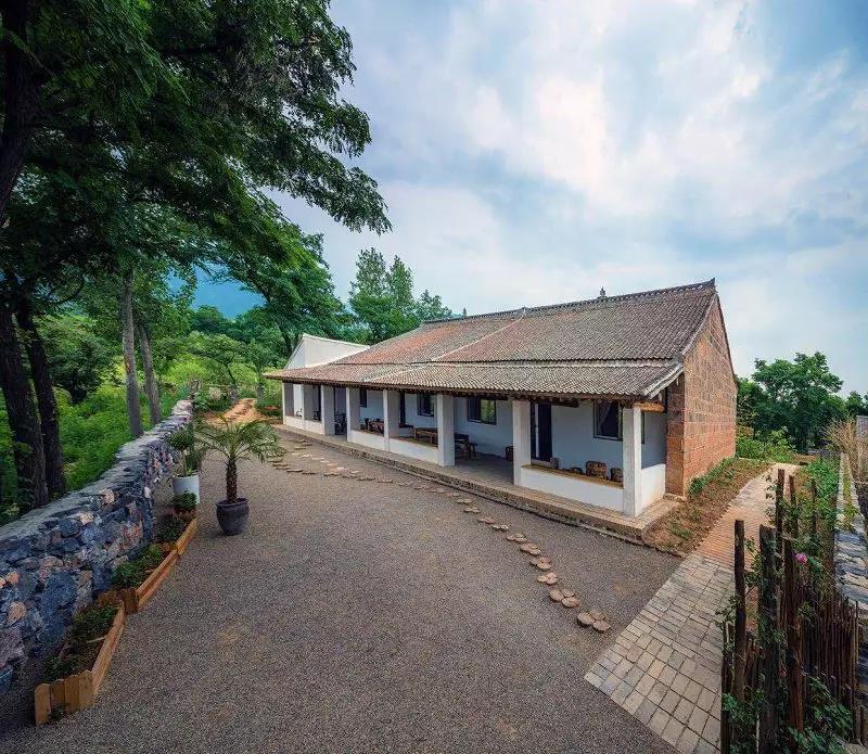 扶贫路上,你我同行!请您为西安扶贫加油点赞!