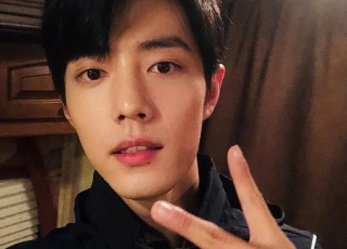 肖战庆祝出道三周年：继续前行 勿相忘 不相忘