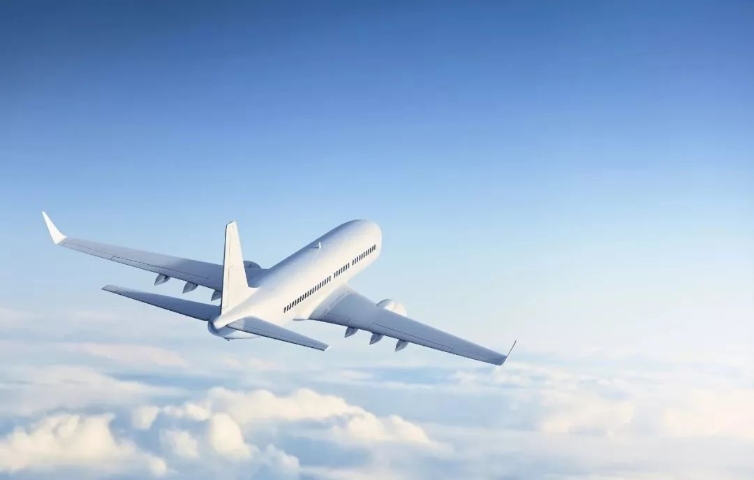 “十一”长假国内航线预订量同比增长逾10%