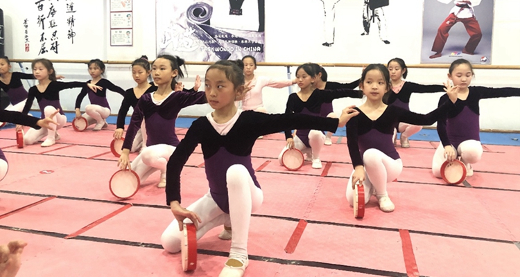 童老师探班记：小演员积极排练，只为展现最好的自己