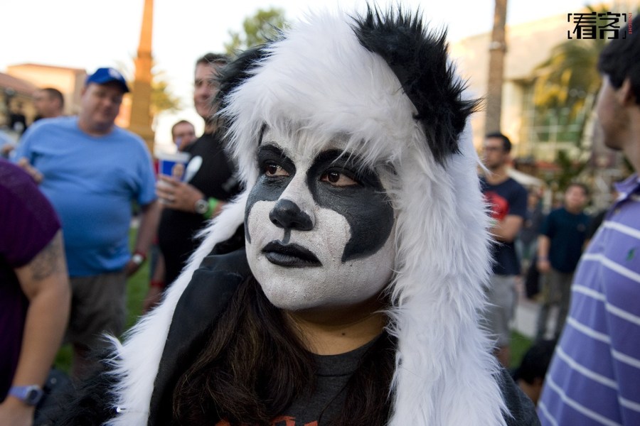 2012年9月24日,美国加州,一位28岁的玩家化装成魔兽世界中熊猫人的