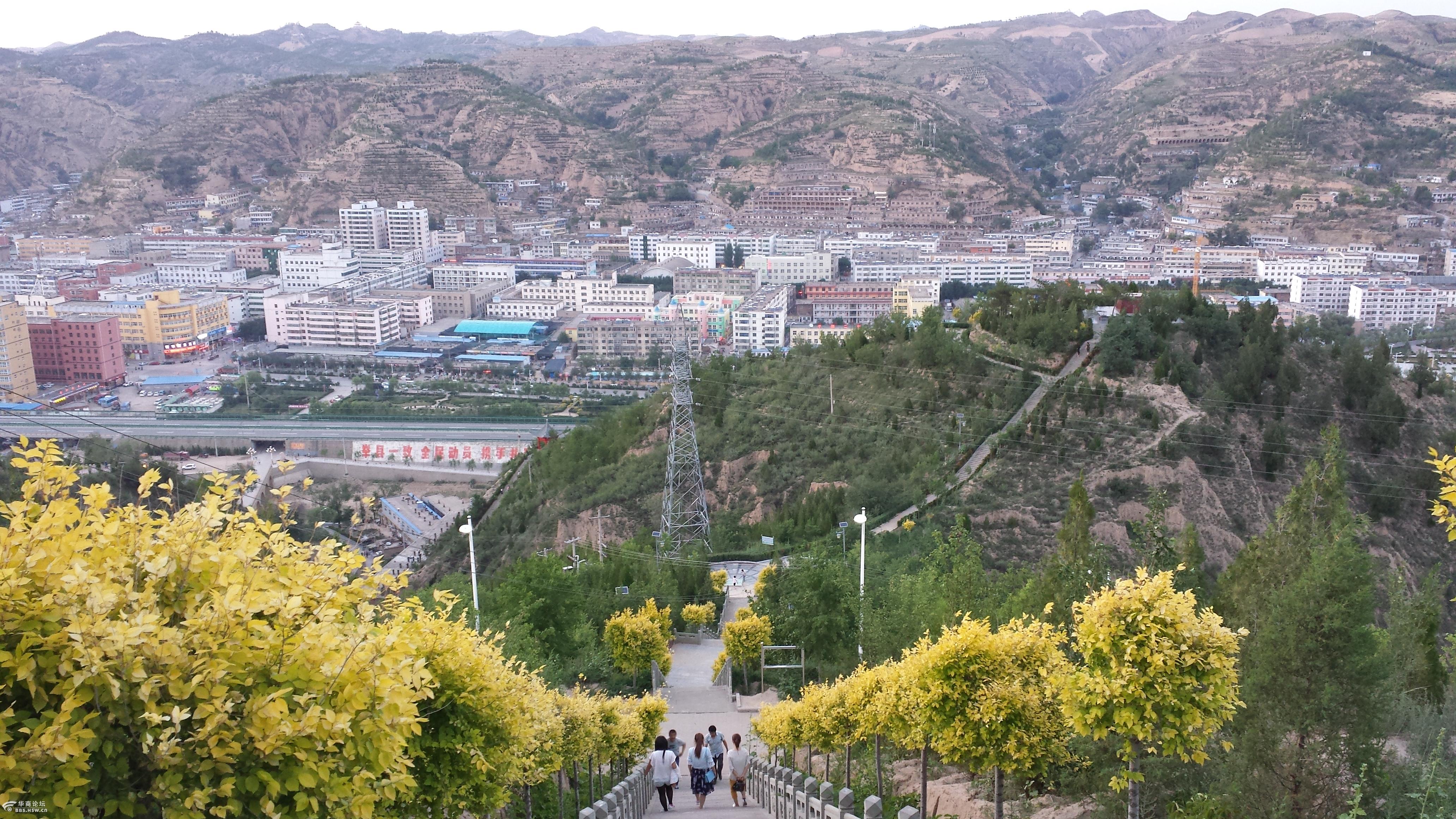 站在金鸡山上看子洲城