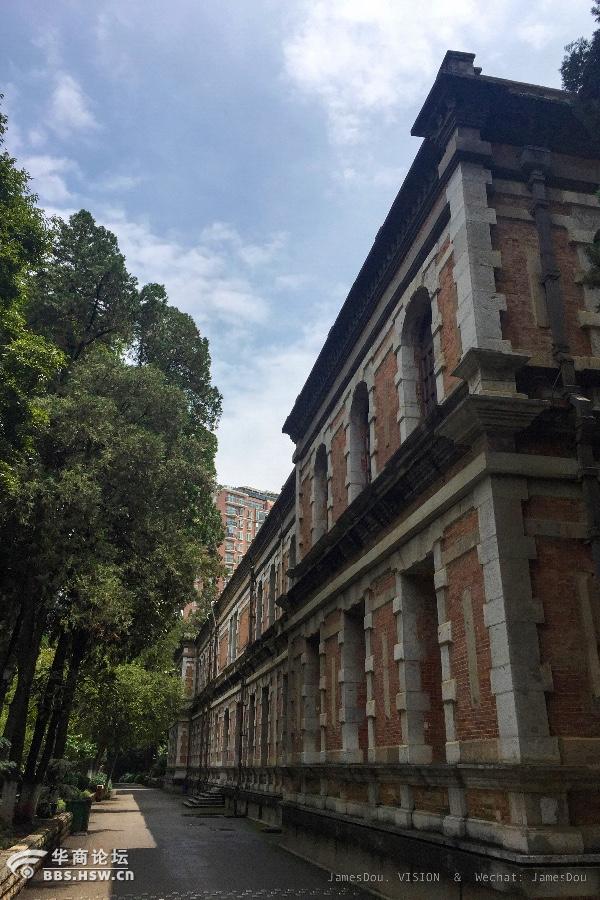 行走在民国底蕴中的国立云南大学