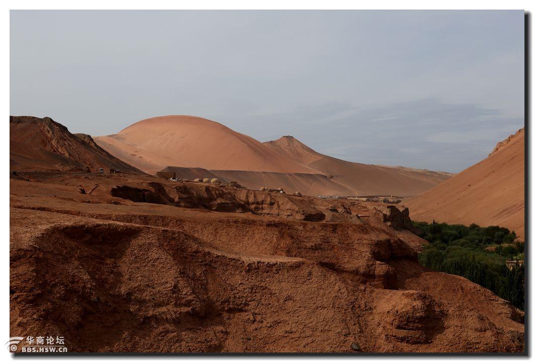 当地人称"克孜勒塔格",意即"红山",唐人