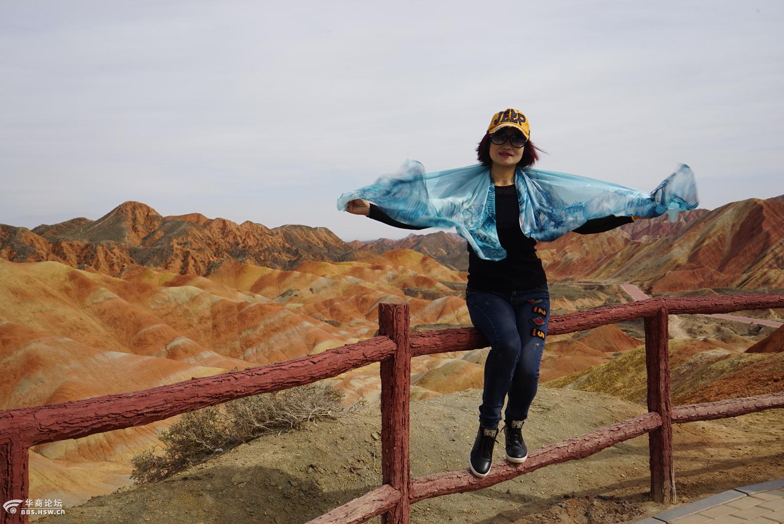 张掖丹霞拍美女蝴蝶飞